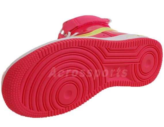 Nike WMNS Air Force 1 High – 亮粉紅 - 螢光黃 05.jpg
