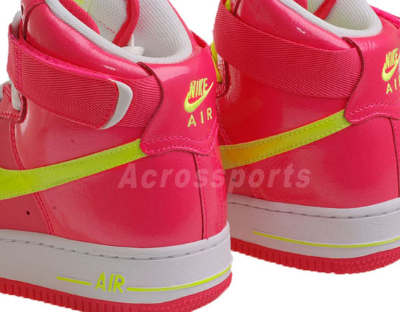 Nike WMNS Air Force 1 High – 亮粉紅 - 螢光黃 01.jpg