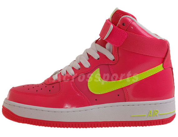 Nike WMNS Air Force 1 High – 亮粉紅 - 螢光黃 02.jpg