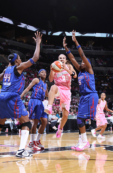 Nike Zoom Kobe IV – Think Pink 03.jpg