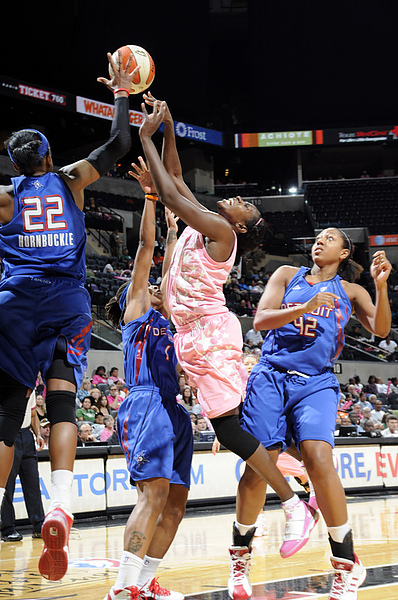 Nike Zoom Kobe IV – Think Pink 07.jpg