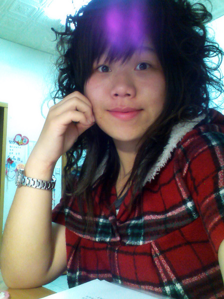 這是所謂的紫光~~哈哈哈!!