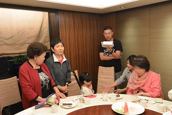 亞亞的2015母親節聚餐 (23).JPG