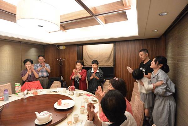 亞亞的2015母親節聚餐 (24).JPG