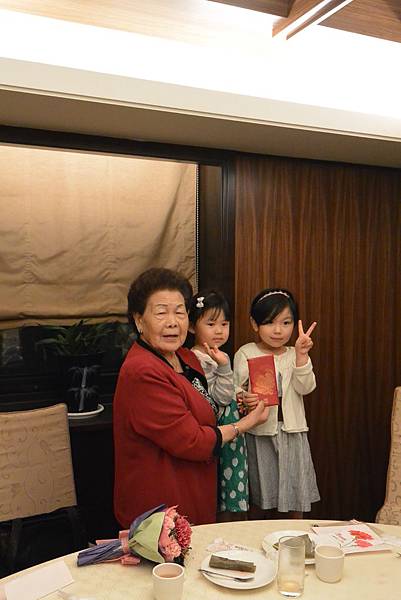 亞亞的2015母親節聚餐 (27).JPG