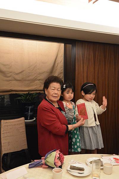 亞亞的2015母親節聚餐 (29).JPG