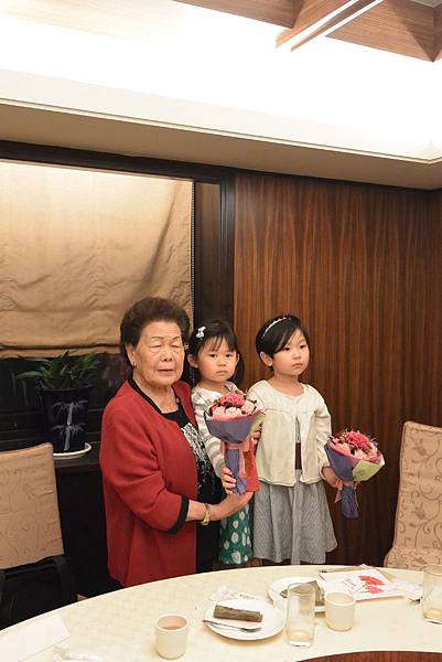 亞亞的2015母親節聚餐 (30).JPG