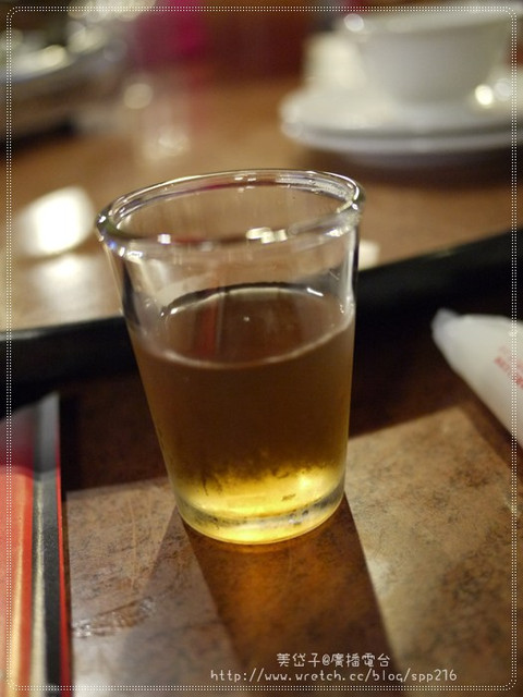 【台中霧峰食記】提前慶祝母親節,歡樂餵祭五臟廟在「霖記甕缸雞 【台中霧峰食記】提前慶祝母親節,歡樂餵祭五臟廟在「霖記甕缸雞