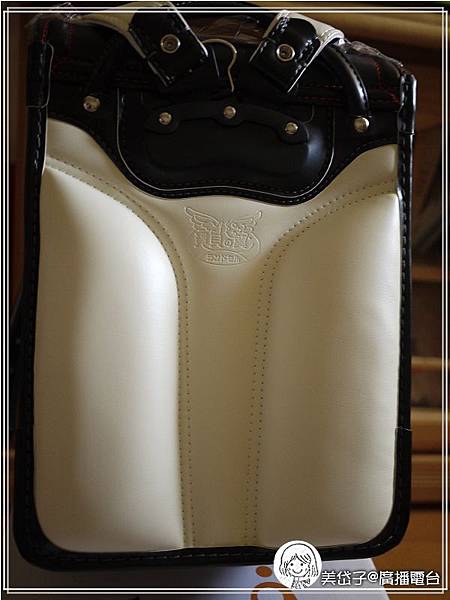 VISO 護脊書包10.jpg VISO 護脊書包10.jpg