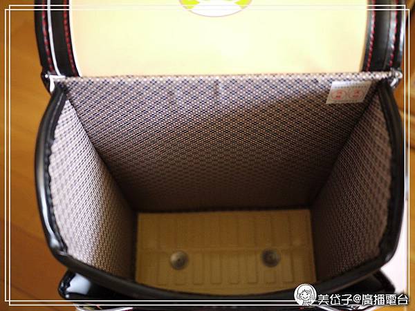 VISO 護脊書包13-2.jpg VISO 護脊書包13-2.jpg