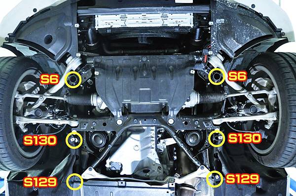 BMW F20 M135 副車架強化套件_08.jpg BMW F20 M135 副車架強化套件_08.jpg