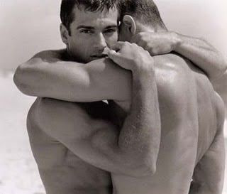 Gay-hug.jpg
