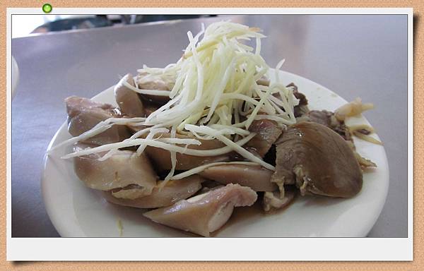 IMG_1945.jpg IMG_1945.jpg