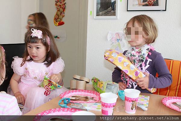 yourimage.jpg yourimage.jpg