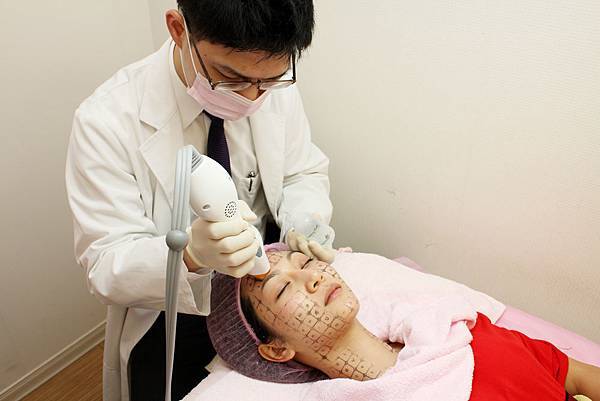 星和台北_電波拉皮_曾莞婷02 星和台北_電波拉皮_曾莞婷02