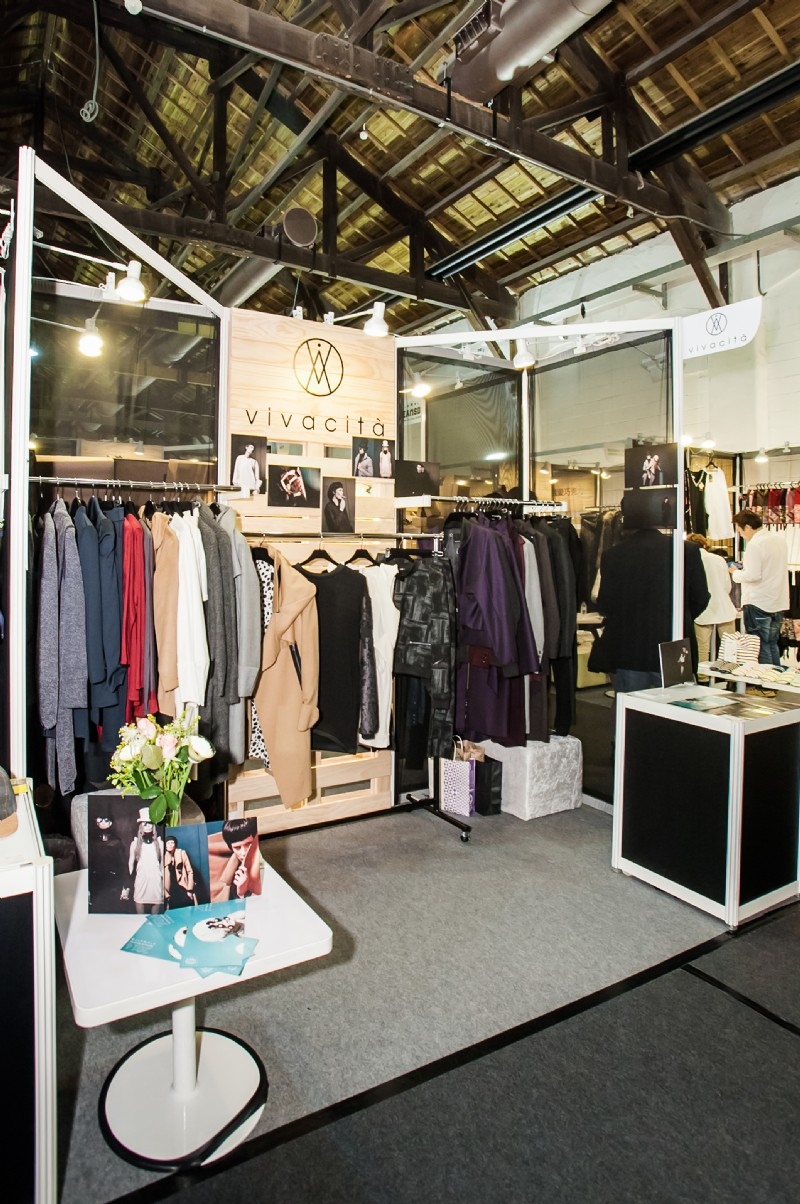 ExhibitionArea-201405120928yNn_b.JPG ExhibitionArea-201405120928yNn_b.JPG