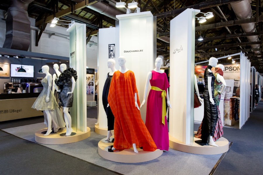 ExhibitionArea-201405120926XNN_b.JPG