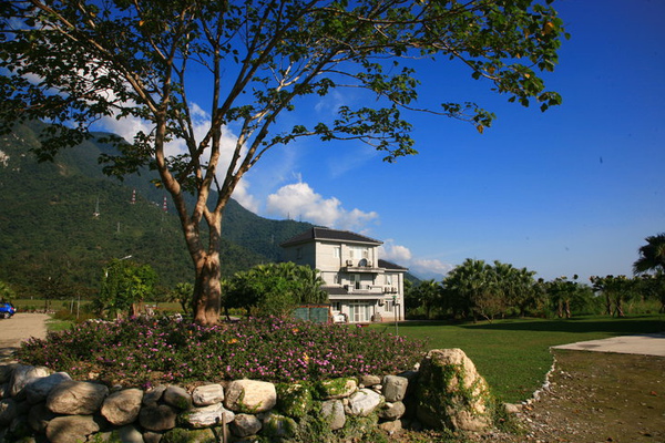 29102_116866395012684_116863755012948_132869_2584311_n.jpg 29102_116866395012684_116863755012948_132869_2584311_n.jpg