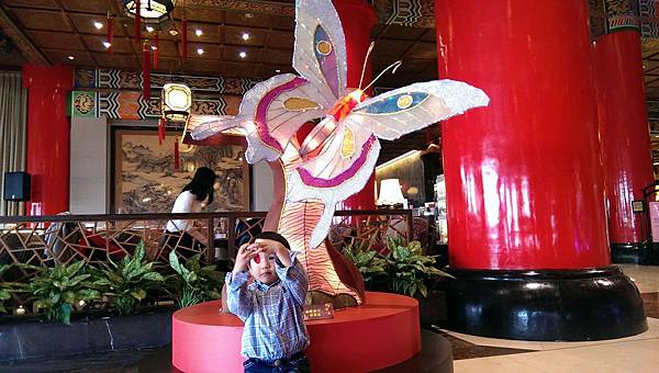 兒子玩得好開心