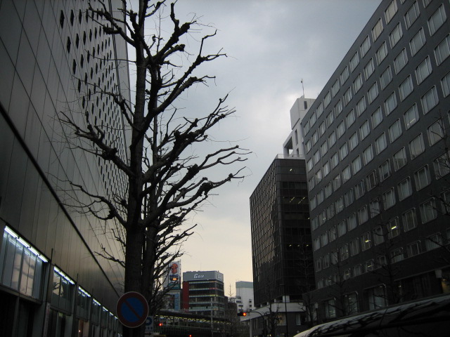 職場.jpg 職場.jpg