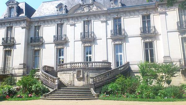 cour_institut_de_touraine
