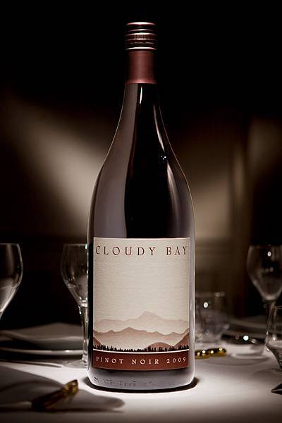 CLOUDY BAY PINOT NOIR Magnum (Native) [MHISWF012450 Revision-1]s