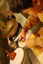 11-02-01 睿睿第一次做三明治