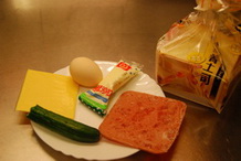 11-02-01 睿睿第一次做三明治004.JPG