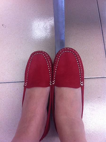 紅色莫卡辛鞋 紅色莫卡辛鞋