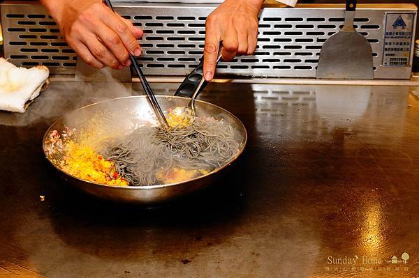 【宜蘭美食推薦】20111002 饗宴鐵板燒 【宜蘭民宿】Sunday Home 【宜蘭美食推薦】20111002 饗宴鐵板燒 【宜蘭民宿】Sunday Home