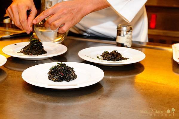 【宜蘭美食推薦】20111002 饗宴鐵板燒 【宜蘭民宿】Sunday Home 【宜蘭美食推薦】20111002 饗宴鐵板燒 【宜蘭民宿】Sunday Home