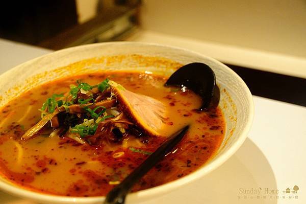 【宜蘭美食推薦】20111212 樂山溫泉拉麵 【宜蘭民宿】Sunday Home 【宜蘭美食推薦】20111212 樂山溫泉拉麵 【宜蘭民宿】Sunday Home