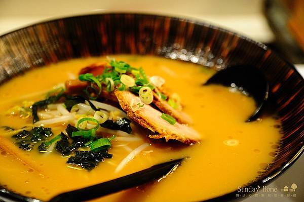 【宜蘭美食推薦】20111212 樂山溫泉拉麵 【宜蘭民宿】Sunday Home 【宜蘭美食推薦】20111212 樂山溫泉拉麵 【宜蘭民宿】Sunday Home