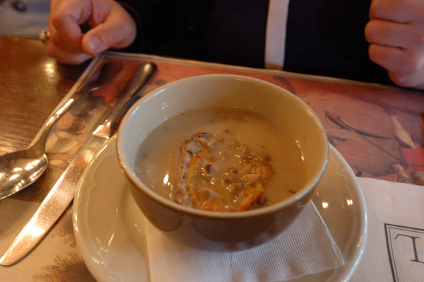 Paul 麵包沙龍 【宜蘭民宿】Sunday Home Paul 麵包沙龍 【宜蘭民宿】Sunday Home