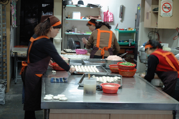 【宜蘭羅東美食推薦】燒餅店之胡椒餅&鹹酥餅 【宜蘭民宿】Sunday Home 【宜蘭羅東美食推薦】燒餅店之胡椒餅&鹹酥餅 【宜蘭民宿】Sunday Home