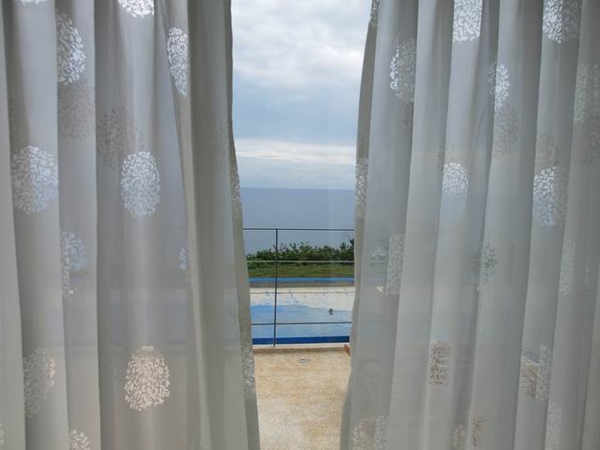 房間外面是??? 房間外面是???