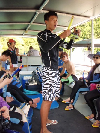 OLYMPUS DIGITAL CAMERA OLYMPUS DIGITAL CAMERA