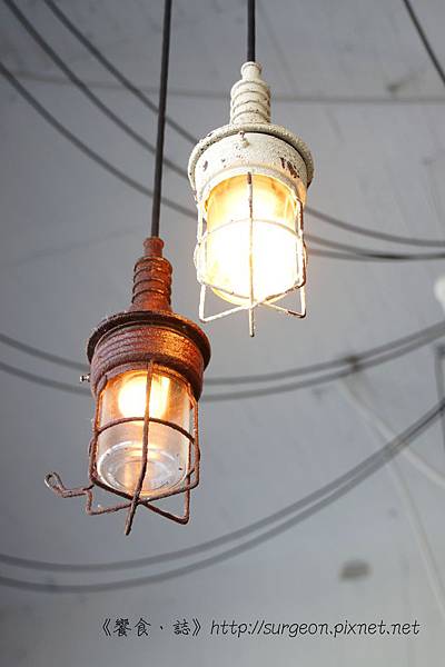 《台南》巴黎波波 輕食館 麵包餐 三角吐司 (11) 《台南》巴黎波波 輕食館 麵包餐 三角吐司 (11)