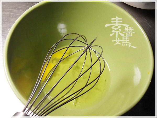 簡單甜點食譜-檸檬奶布丁06.jpg 簡單甜點食譜-檸檬奶布丁06.jpg