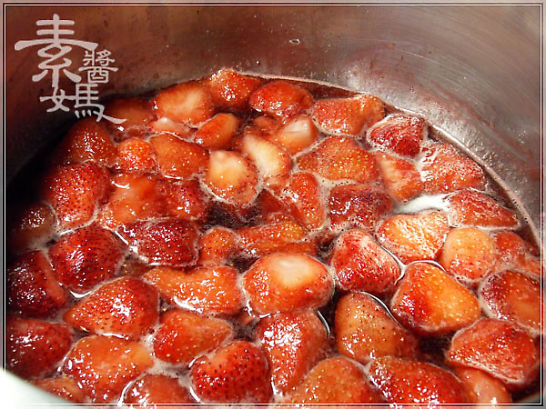 自製果醬DIY-簡單甜美的草莓果醬09.jpg