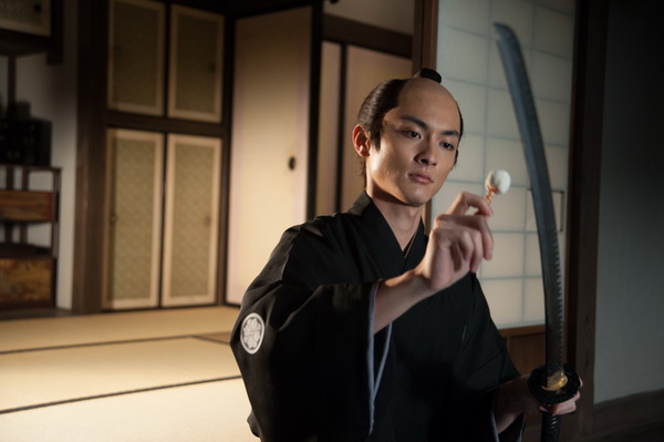《武士的菜單》男主角-「菜刀武士」高良健吾 《武士的菜單》男主角-「菜刀武士」高良健吾