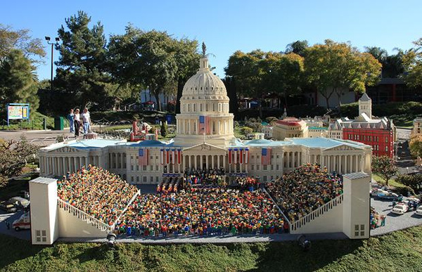 Barack Obama's inauguration in Legoland, California
