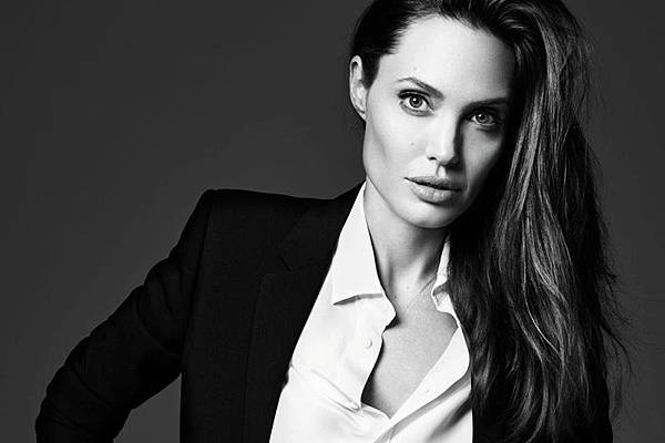 angelina-jolie-on-preventative-surgery-i-will-not-be-able-to-have-any-more-children-1