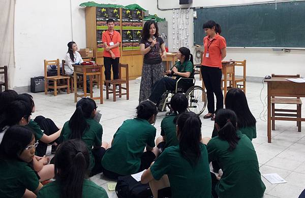 論壇劇場至北一女中演出 論壇劇場至北一女中演出