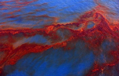 美國墨西哥灣:洩漏的石油。