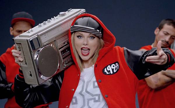 泰勒絲-嘻哈.jpg 泰勒絲-嘻哈.jpg