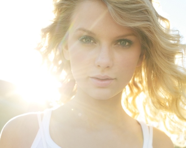 photoshoots_lei016.jpg photoshoots_lei016.jpg