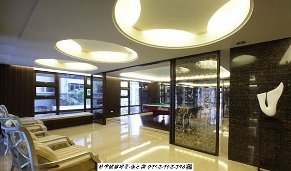 167844305-撞球室.jpg