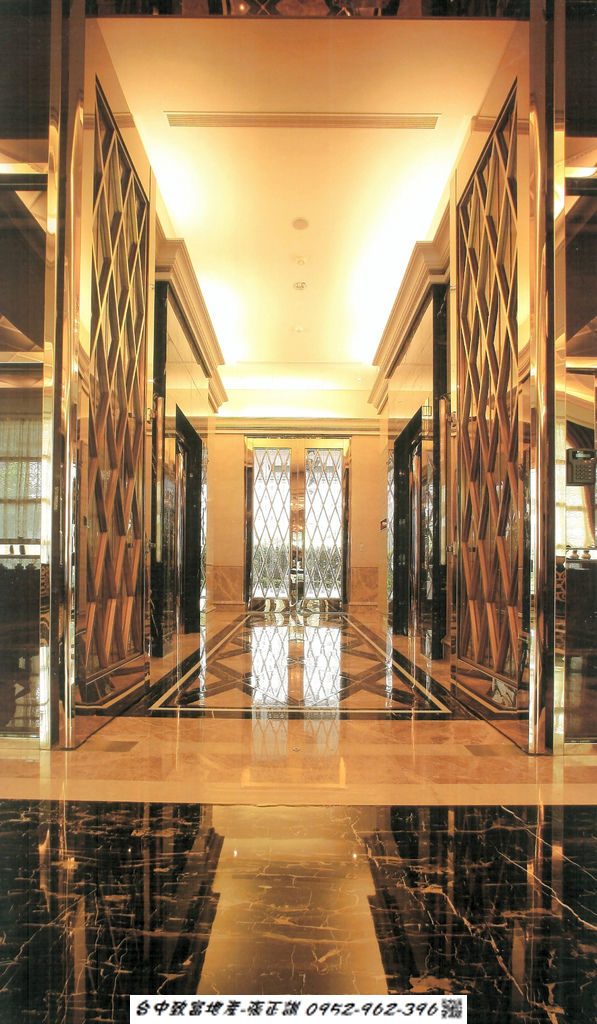 171030063-梯廳.jpg 171030063-梯廳.jpg