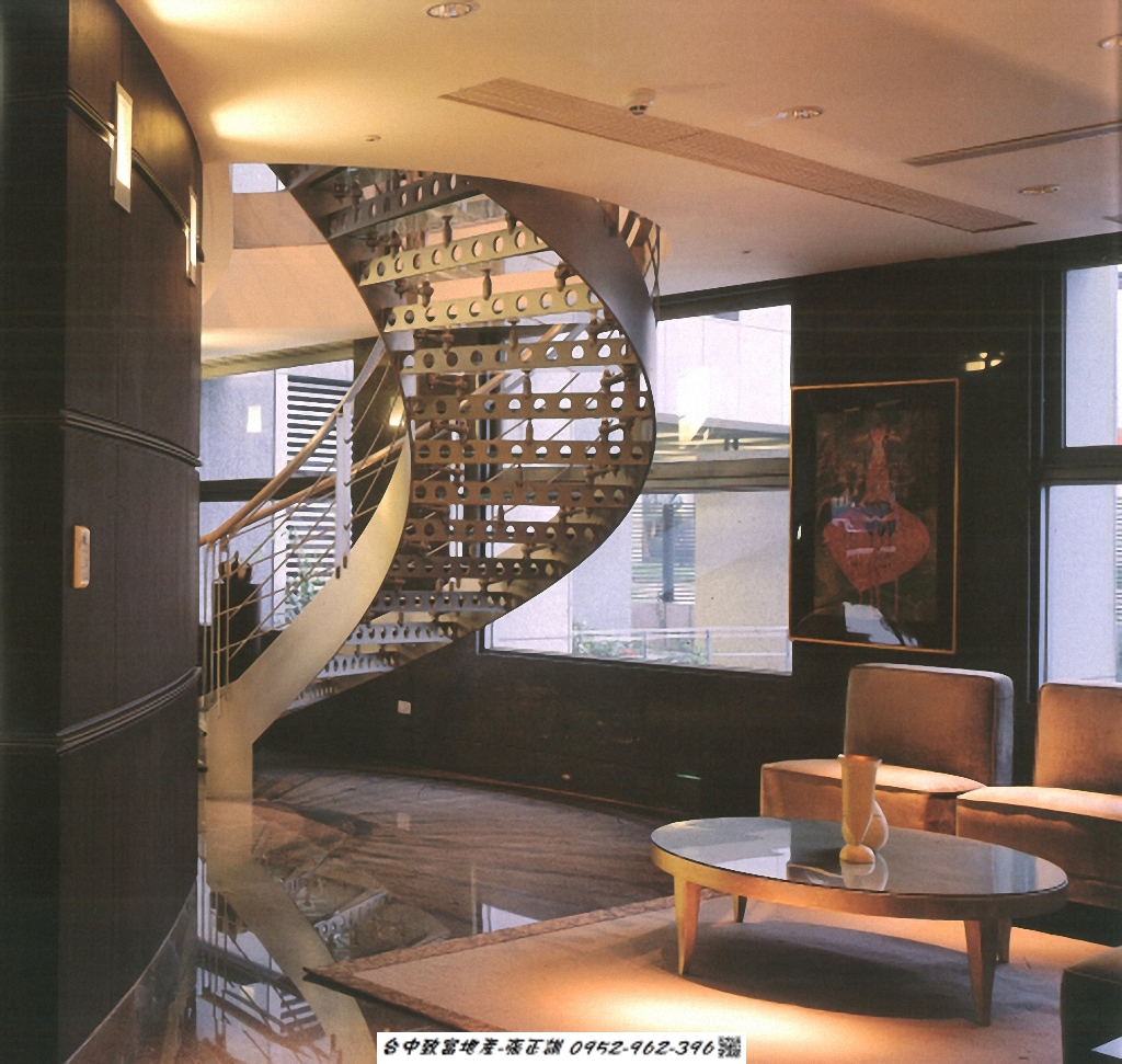 171074413-LOBBY 02.jpg
